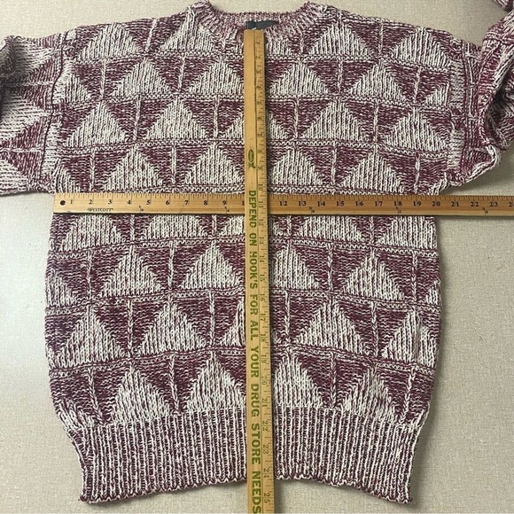 John Weitz Maroon Kint Pullover Medium Sweater Made in USA Y2K Triangular Print - Picture 7 of 10